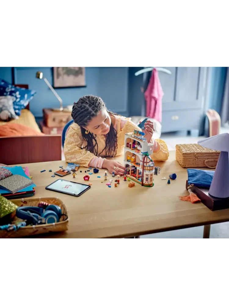 Конструктор Friends 42638 Замок с местом для отдыха