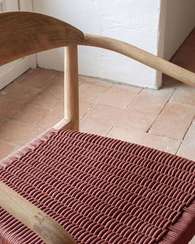 Стул Glynis массив эвкалипта с розовым сиденьем