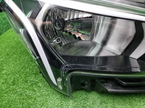 Фара правая Kia Rio 4 FB (2020-2022) галоген