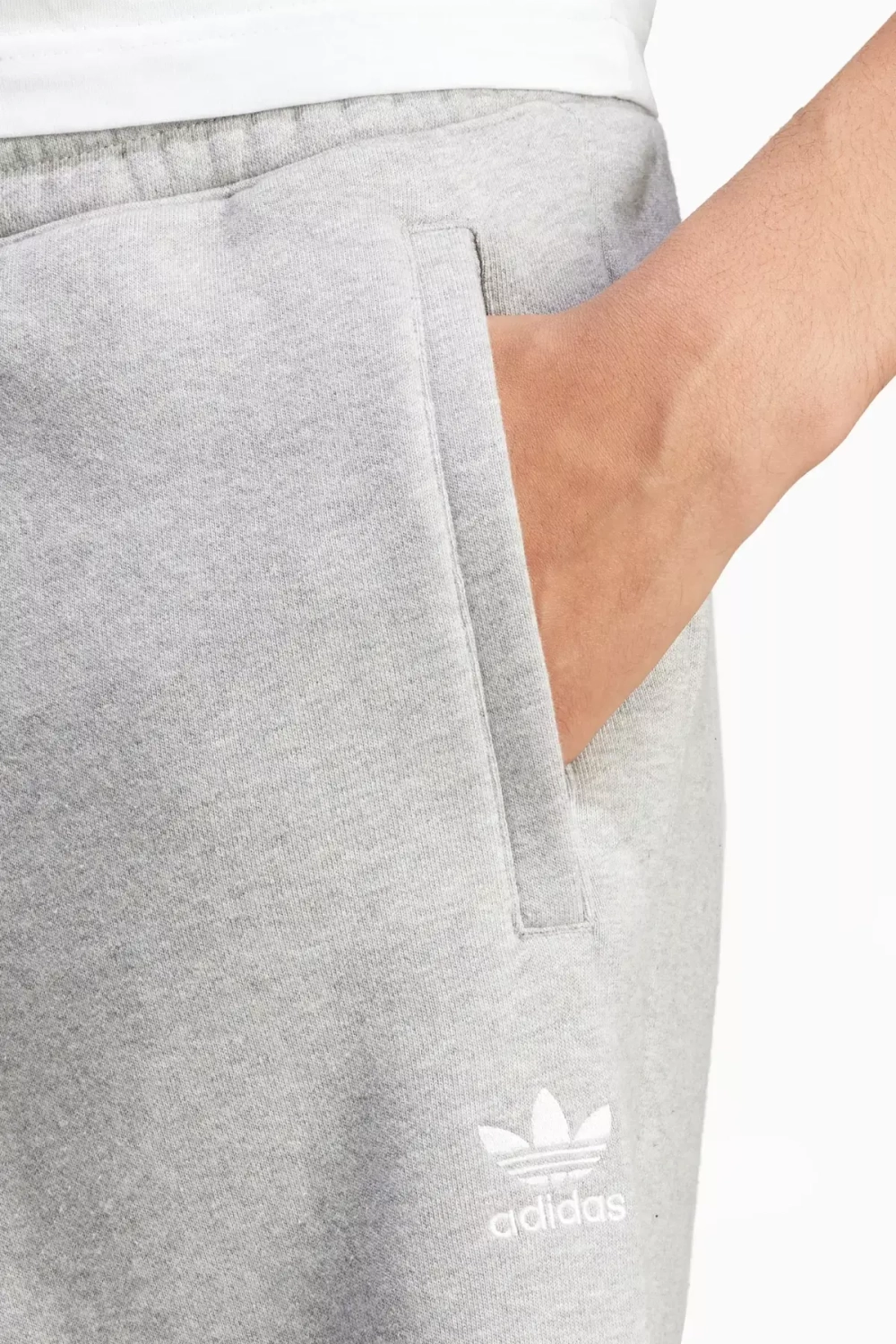 Шорты adidas Trefoil Essentials