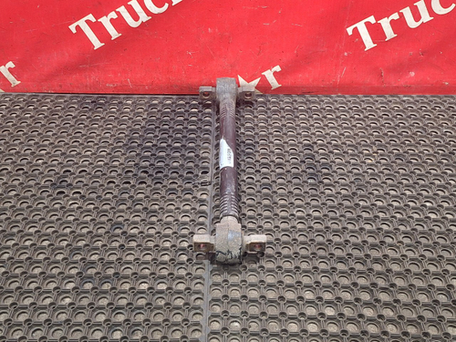 Тяга реактивная продольная