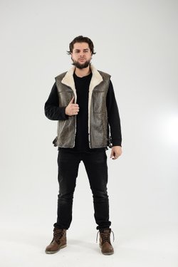 жилет из натуральной дубленочной овчины