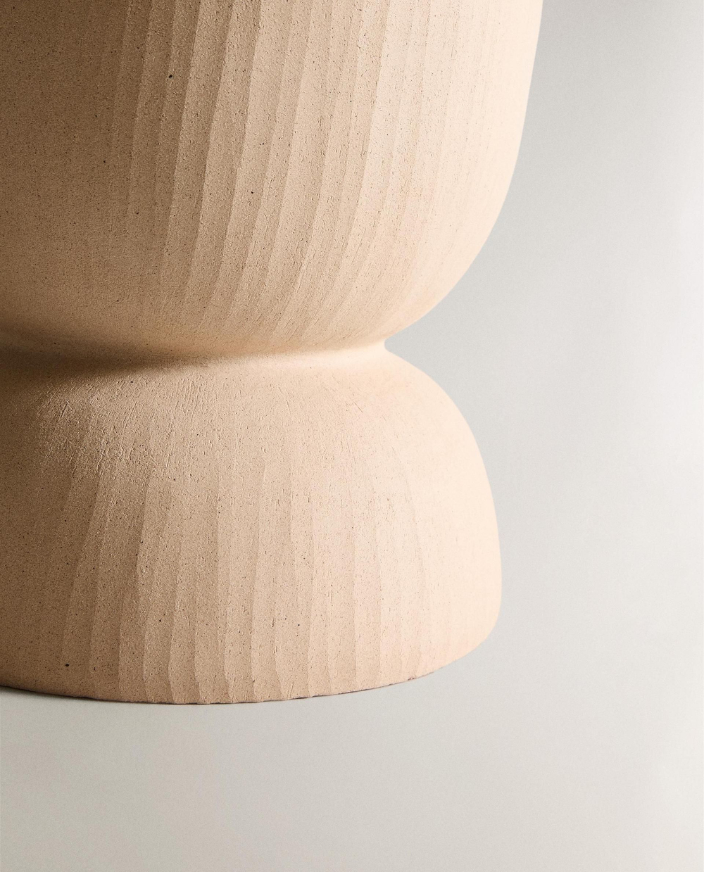 Zara Home - Ароматическая свеча sacred woods, 1025 г