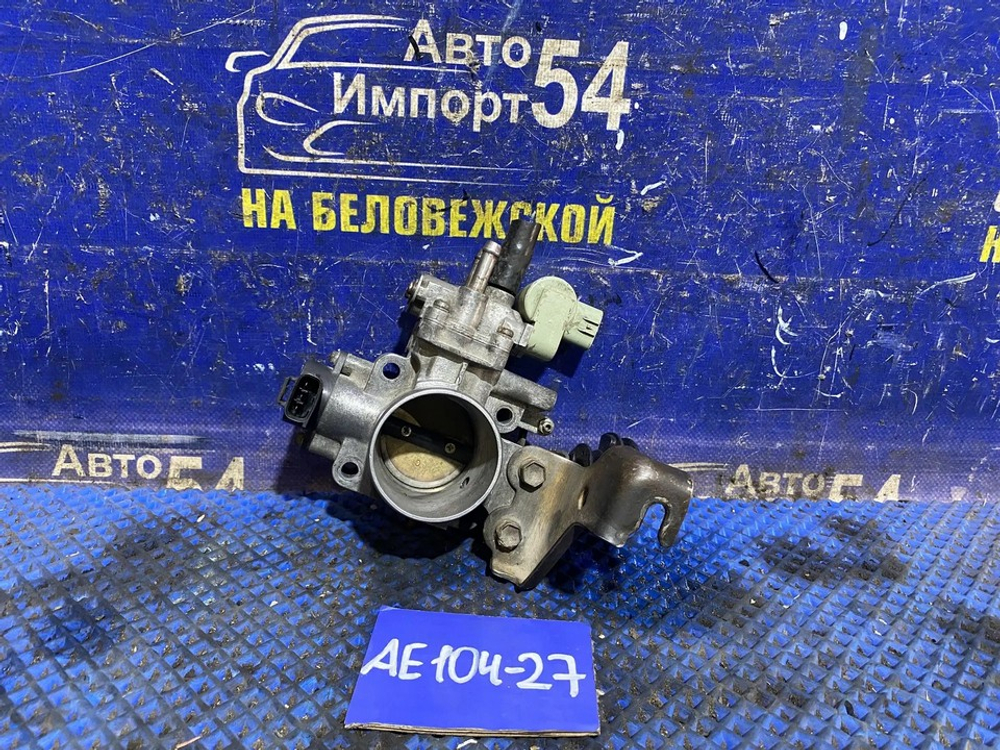 Дроссельная заслонка TOYOTA COROLLA 1999