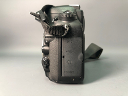 Nikon D800, 667322 кадров пробега.
