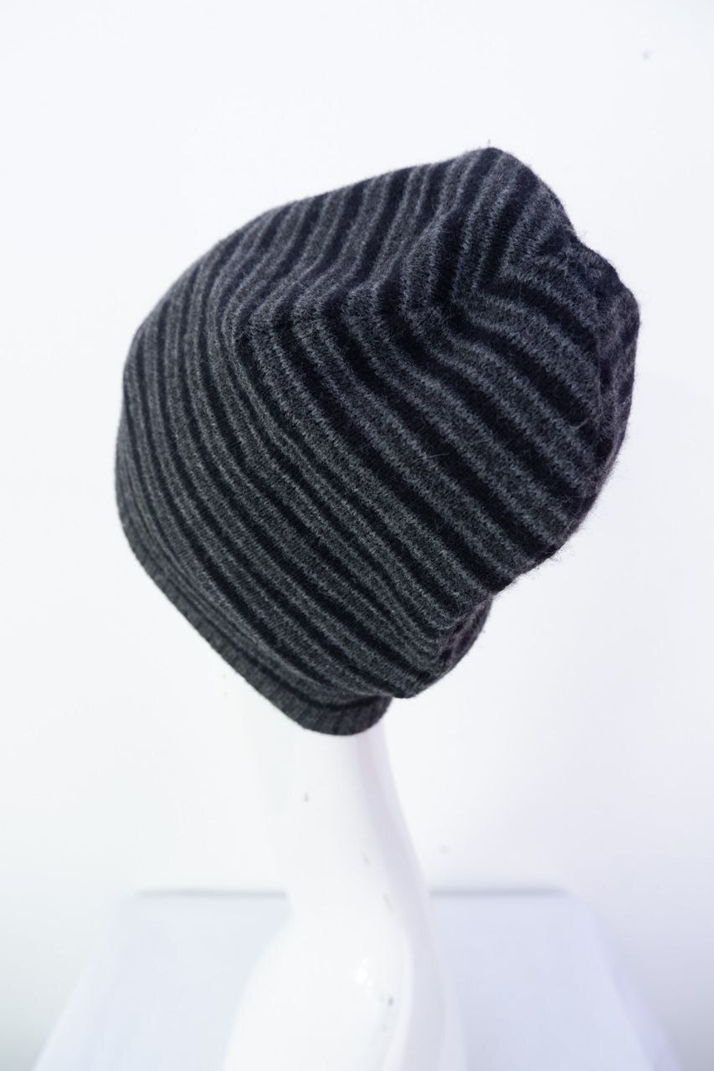 Шапка в полоску