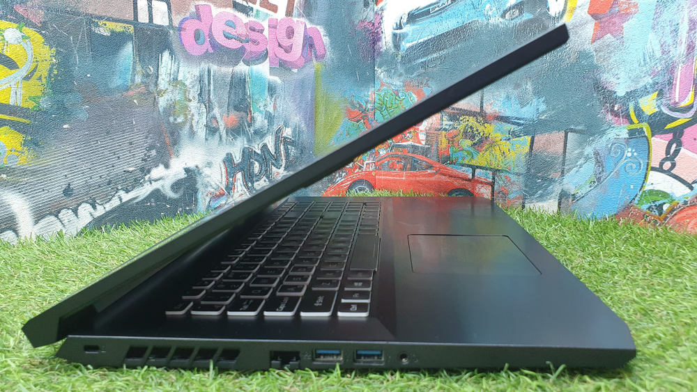Игровой 17" Acer Ryzen7/16 Gb/RTX 3070 8 Gb/144 Hz