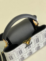 Louis Vuitton Capucines BB