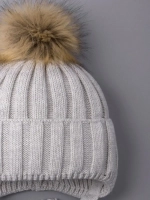 Шапка детская зимняя вязаная с помпоном