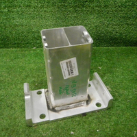 Кронштейн усилителя правый RR Vogue 4 L405 (12-22)