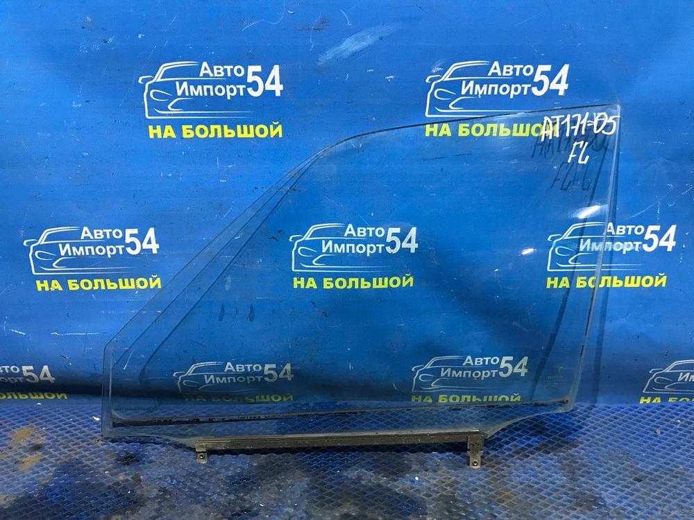 Стекло двери передней левой TOYOTA CARINA 1990