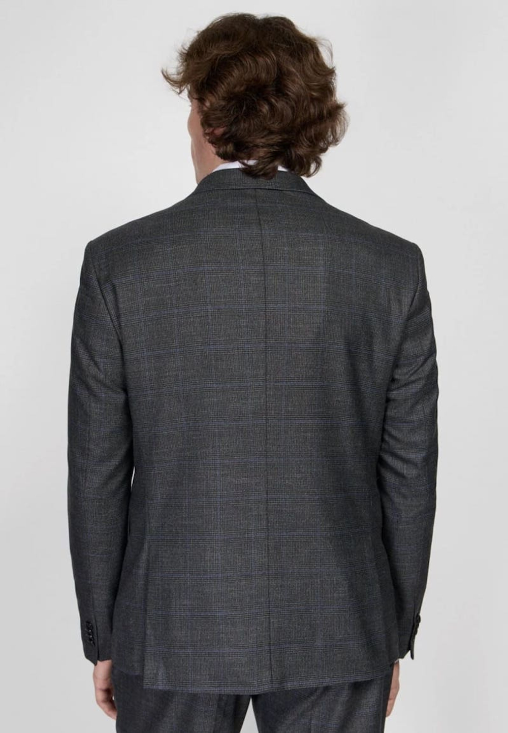 Мужской костюм тройка (темно-серый) В87