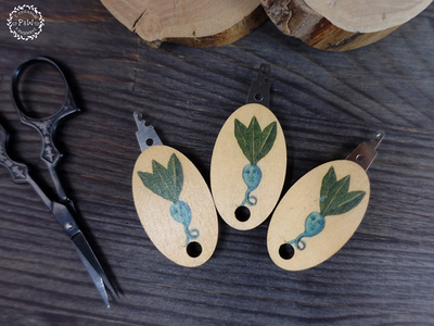 Нитковдеватель "Корешок"