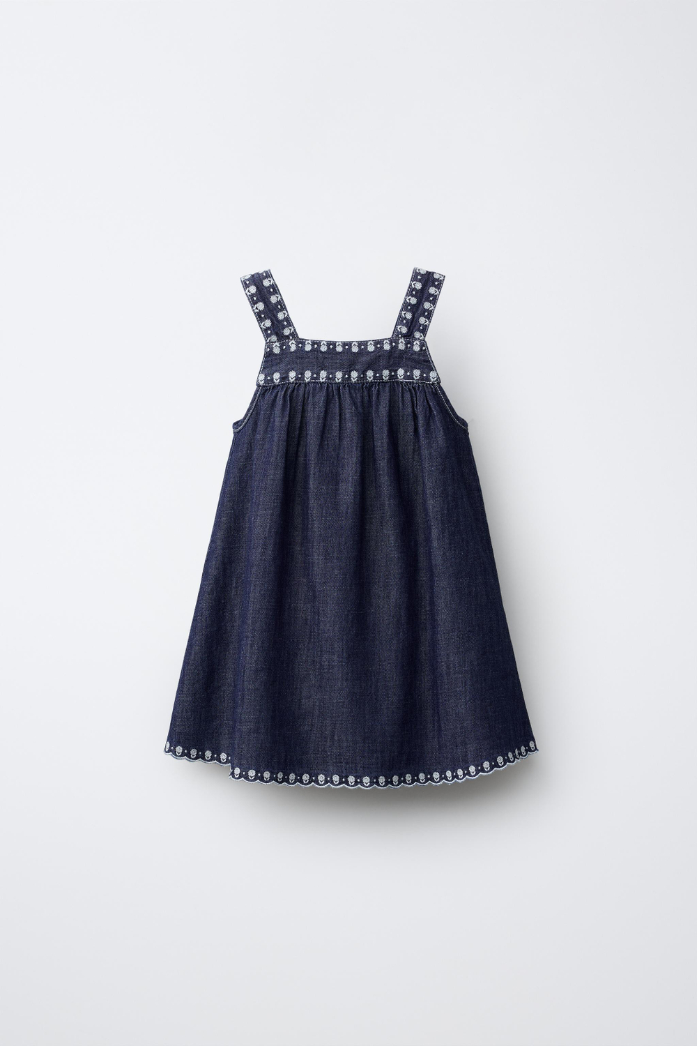 ZARA ПЛАТЬЕ ИЗ ДЕНИМА С ВЫШИВКОЙ, СИНИЙ