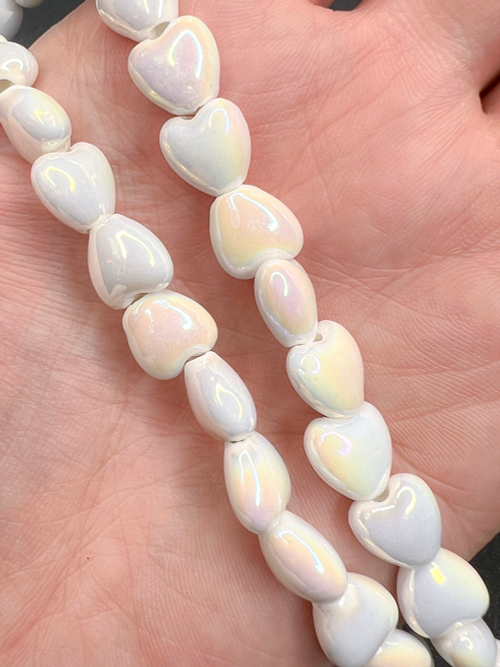 Керамические бусины Сердце, 10/13/15 мм, на нитке 32 см