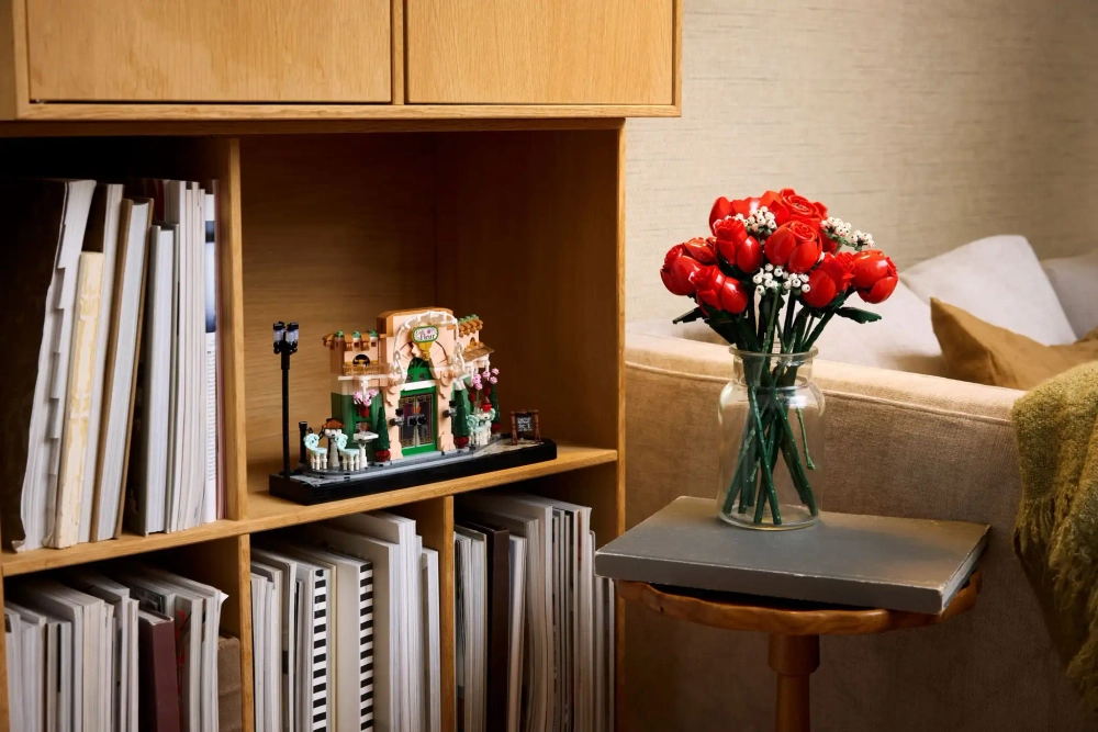 Конструктор LEGO Icons 10362 Французское кафе