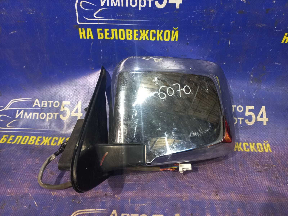Зеркало левое NISSAN CARAVAN 2005-2012