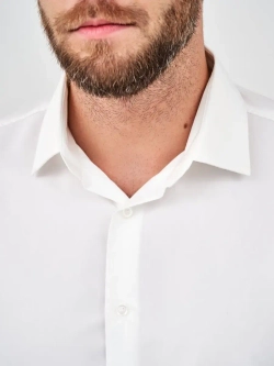 Рубашка классическая с длинным рукавом приталенная