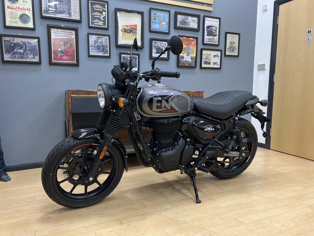 Royal Enfield Hunter 350 Dapper Grey