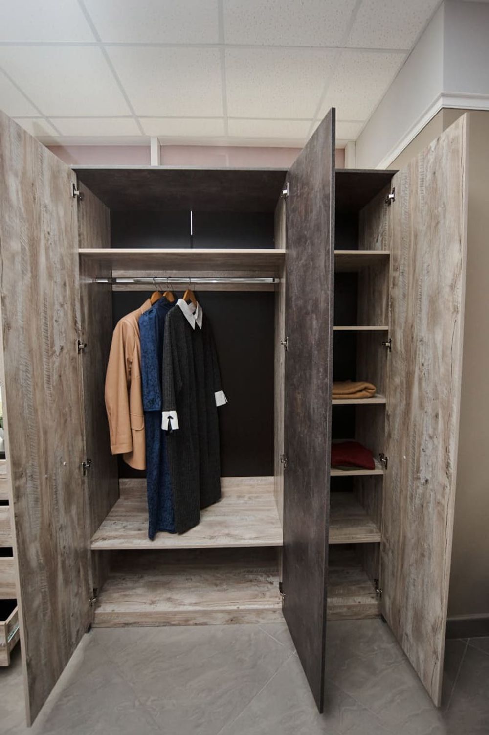 Коллекция Клео Шкаф 3х ст. Дуб Юкон/Ателье темное (Набор)