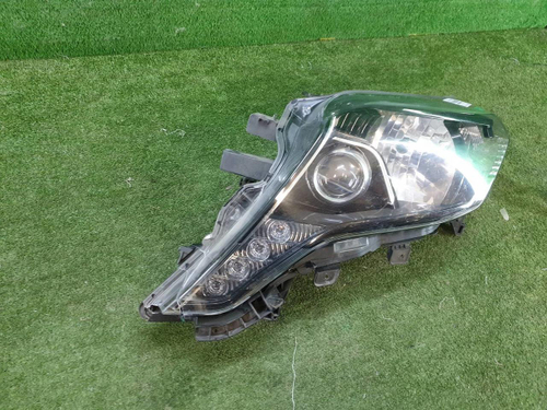 Битая Фара левая Toyota Land Cruiser Prado 150 (2013-2017) LED