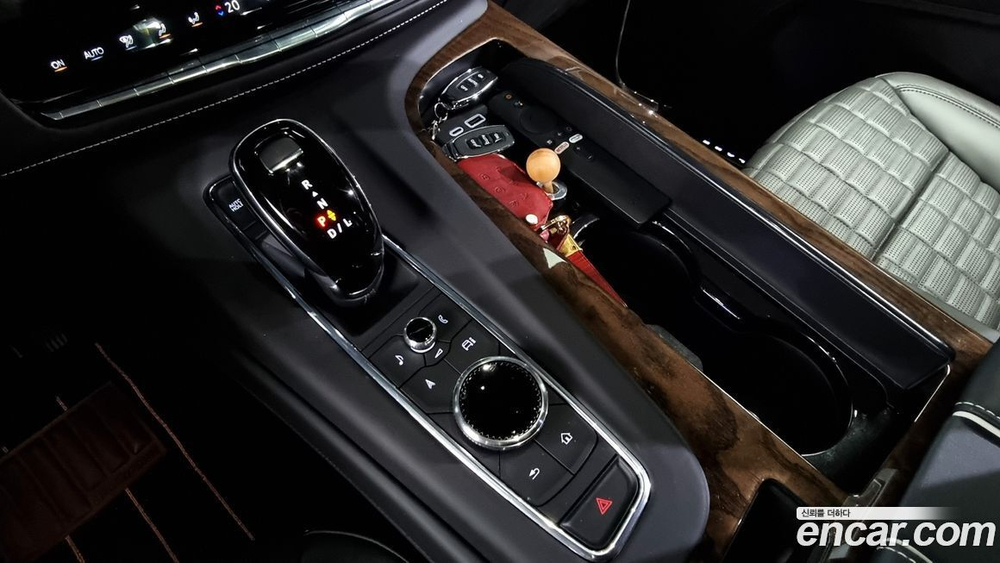 Cadillac Escalade 5 Generation 6.2 ESV (10.2023)