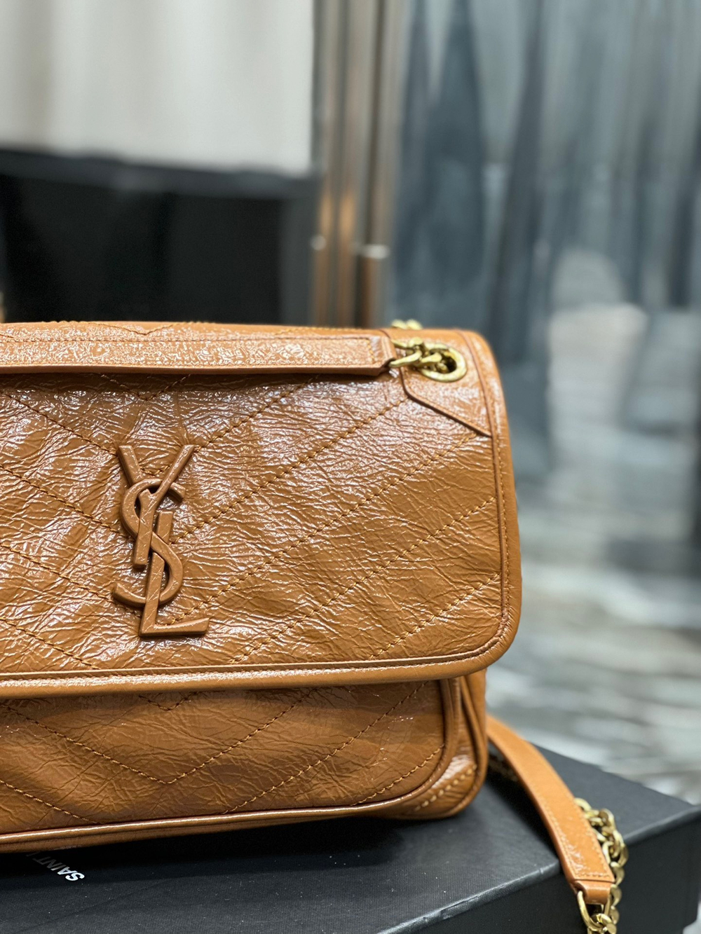 Saint Laurent Niki 28 cm