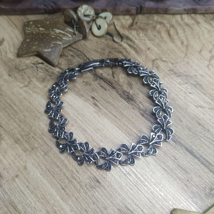 Браслет Vogue 2 Бантик стразы графитовые металл серебристый