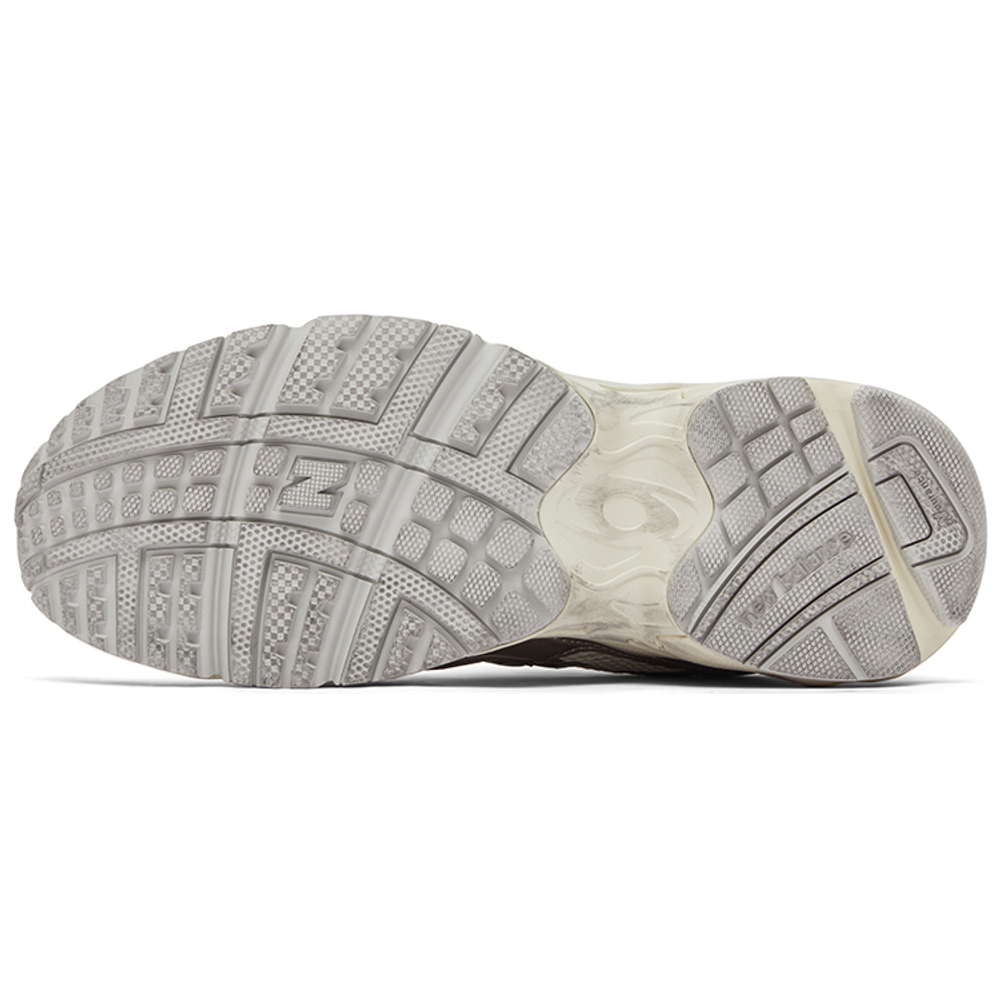 New Balance 725v1 Moonbeam