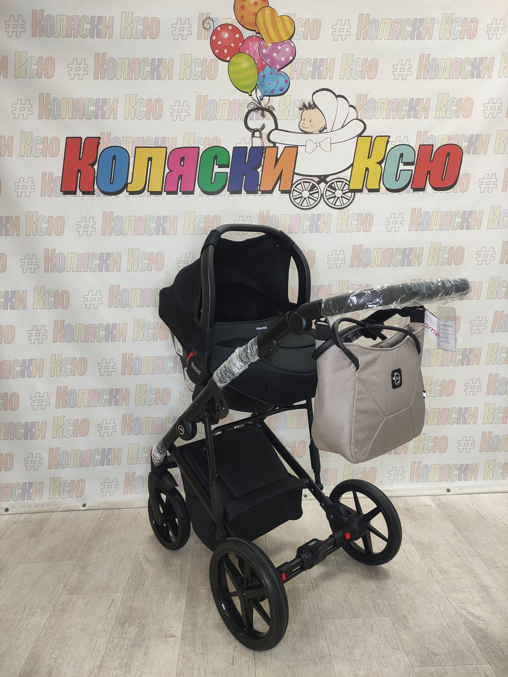 Коляска модульная Adamex Mobi New Tip M-TK72