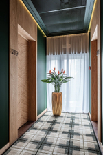 Озеленение искусственными растениями номерного фонда апарт-отеля «Бридж» Красная поляна