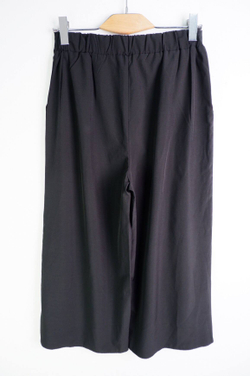 Брюки широкие, визуально на 46 размер