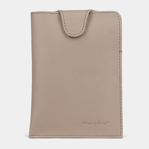 Обложка-кармашек для паспорта London из кожи теленка, бежевого цвета