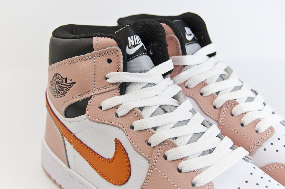Кроссовки Nike Air Jordan 1 Wmns White / Peach / Orange
