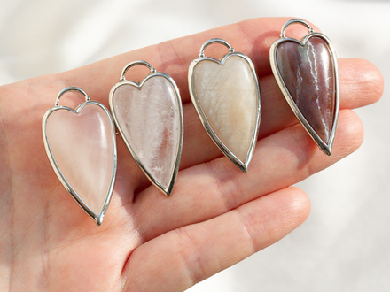 Подвеска "Сердце" 37,5мм, из белого кварца