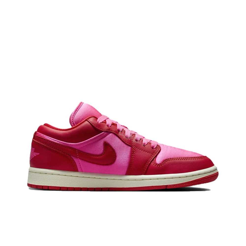 Женские кроссовки Air Jordan 1 Low 'Pink Blast' FB9893-600