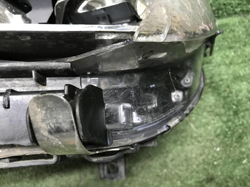 Битая Фара левая BMW X3 G01 (17-21) Adaptive LED