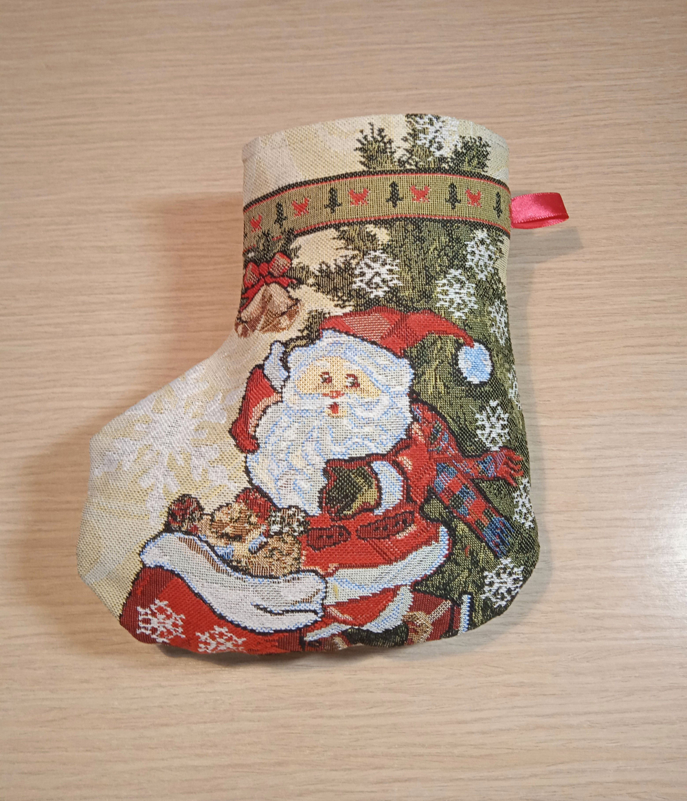Гобеленовый сапожок для подарков 20х22