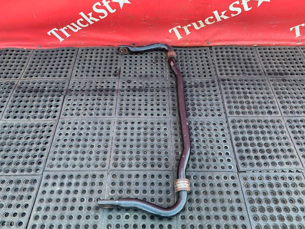 Стабилизатор передний 2024г