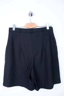 Шорты Оксе классического кроя, визуально на 46 размер