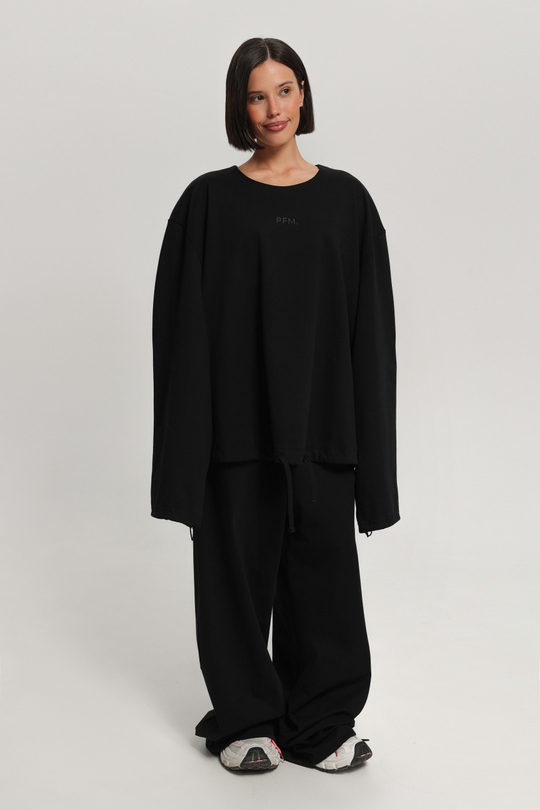 Свитшот с накладными подплечниками