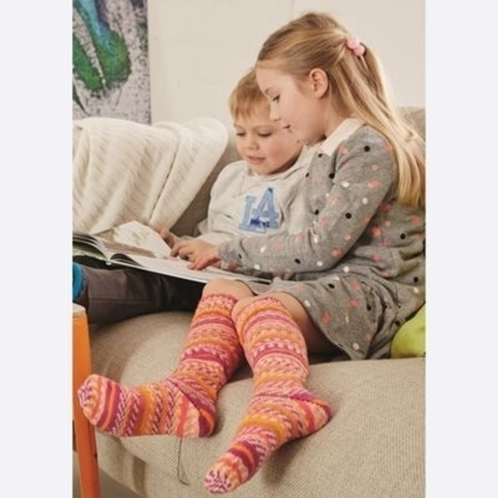 Журнал Regia "Magazine 001 - Socks moments"на немецком языке, с русским переводом (вкладыш)