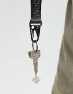 Брелок для ключей We Don’t Care Карабин Keyring Black