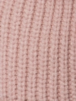 Розовая шапка для девочки на осень