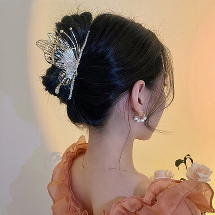 Заколка для волос "Бабочка", усиленная, с декором из страз, серебристый цвет