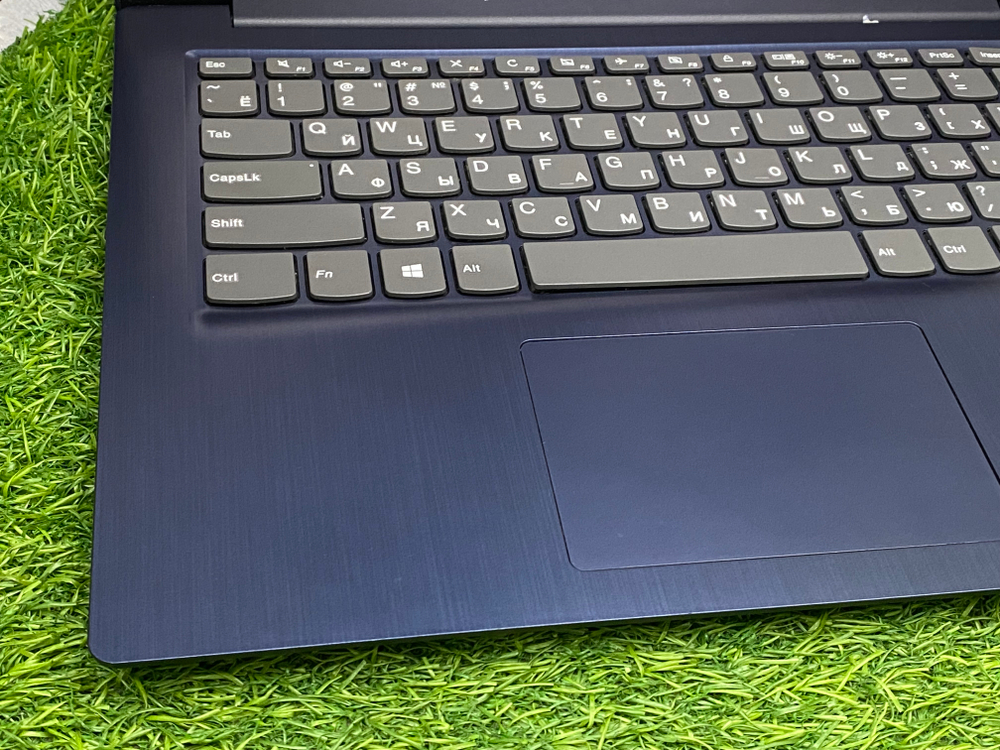 Ноутбук Lenovo 14' Athlon/4GB/256GB/ deaPad 3 14ADA05[81W000KQRU]/Windows 10