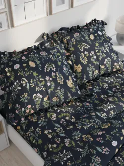 Декоративная наволочка с рюшами, оборками Сказка Сатин "Botany" 70х70 см, 1 шт, без молнии