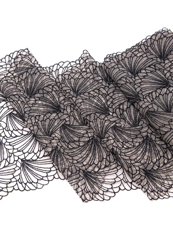 05-120 ОПТ Вышивка на неэл. сетке 22 см, телесный/черный