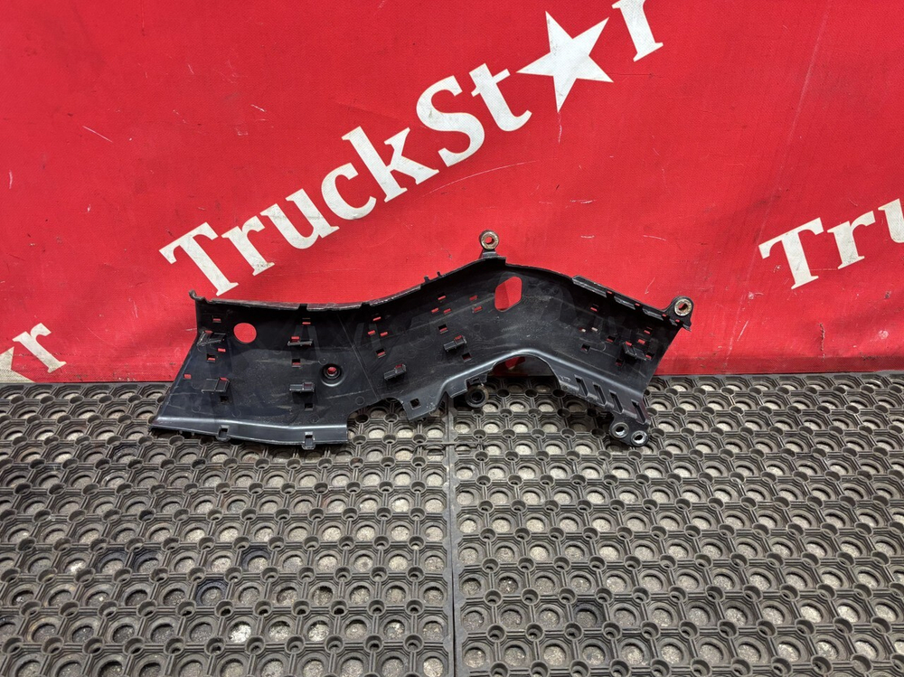 Кронштейн проводки 2021г.