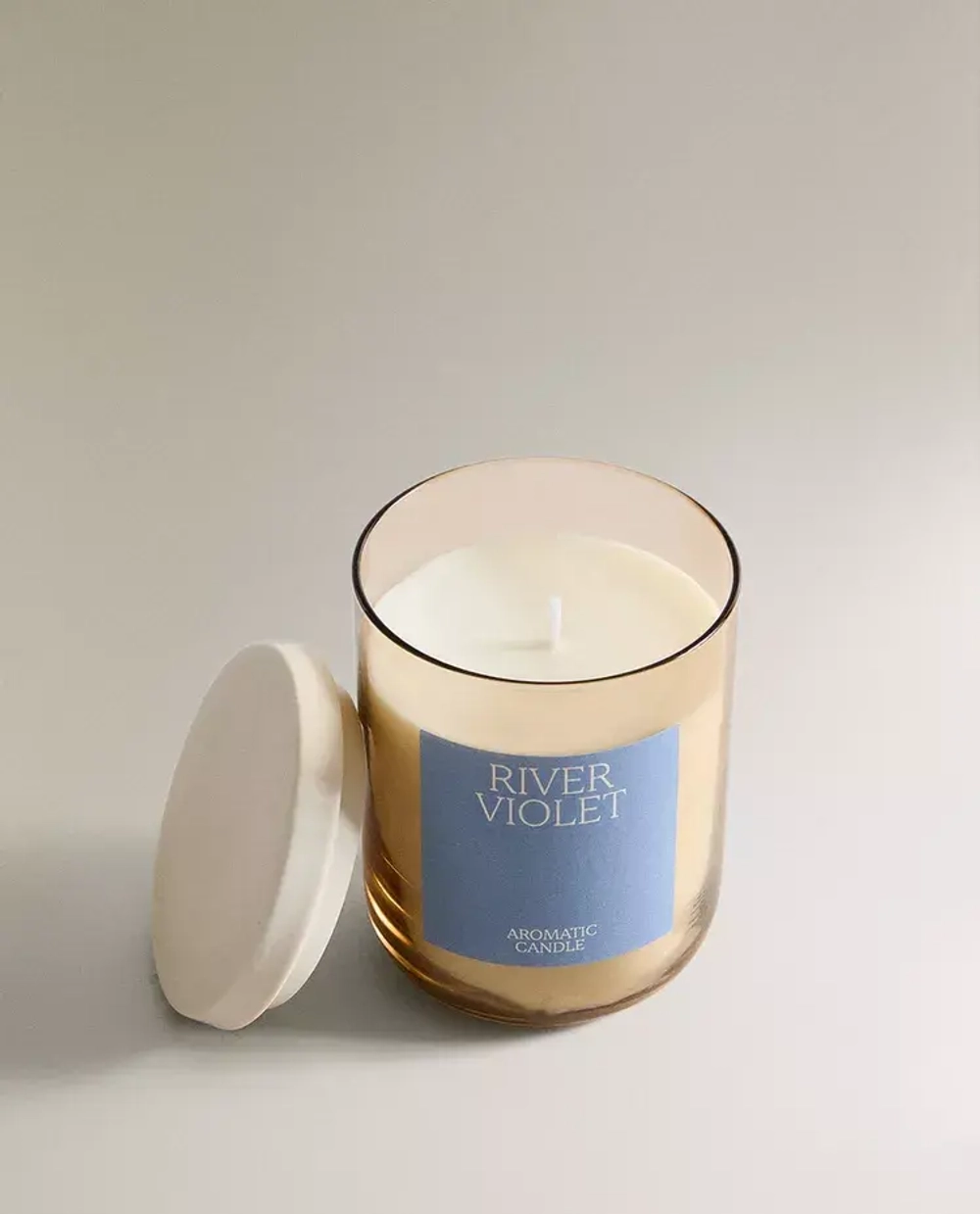 ZARA HOME Ароматическая свеча с запахом фиалки